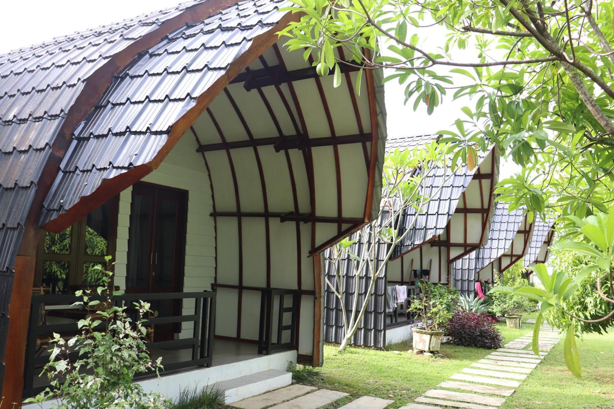 Gino'S Place - Guest House & Jungle Trekking Bukit Lawang Luaran gambar
