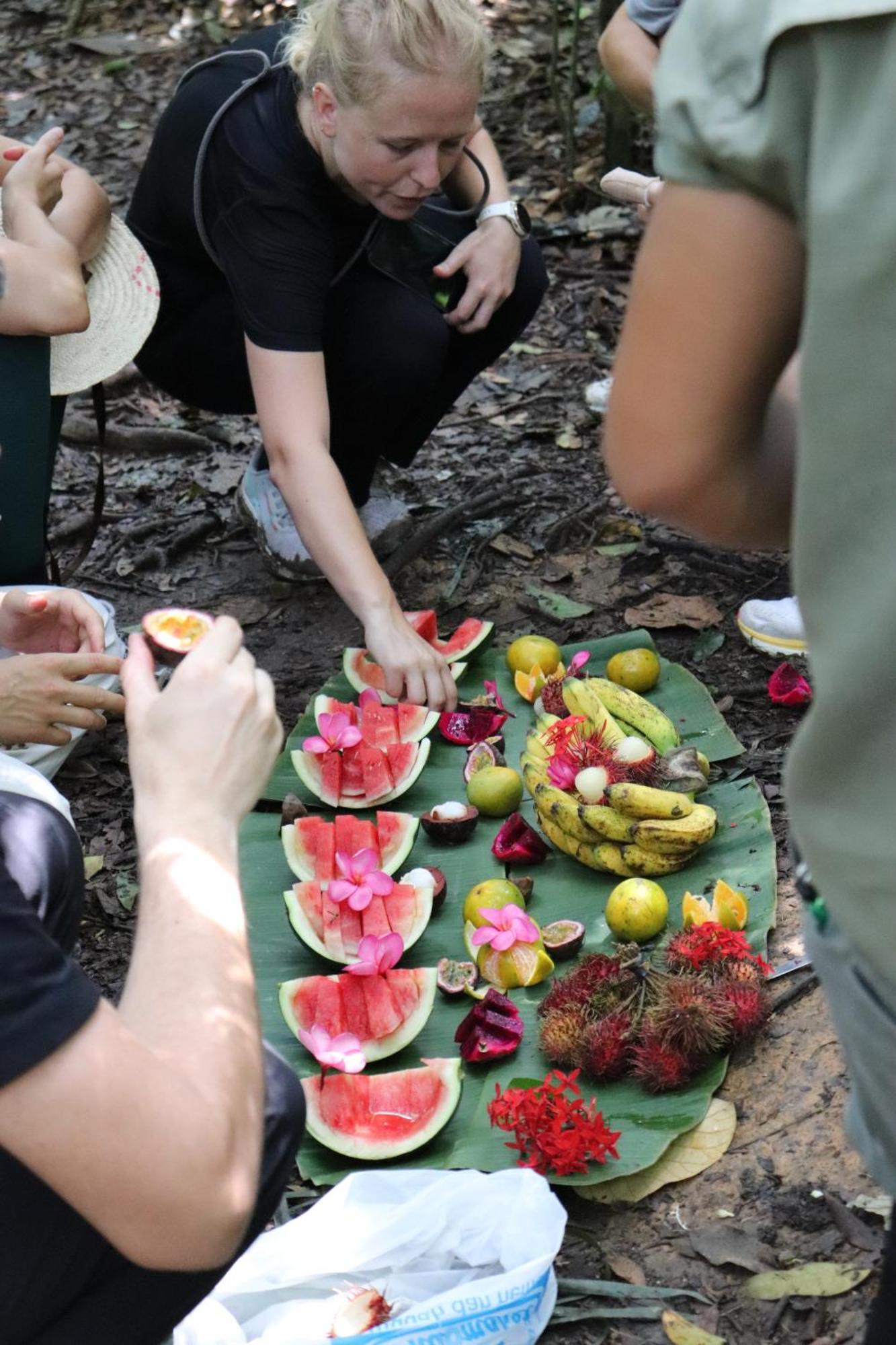 Gino'S Place - Guest House & Jungle Trekking Bukit Lawang Luaran gambar