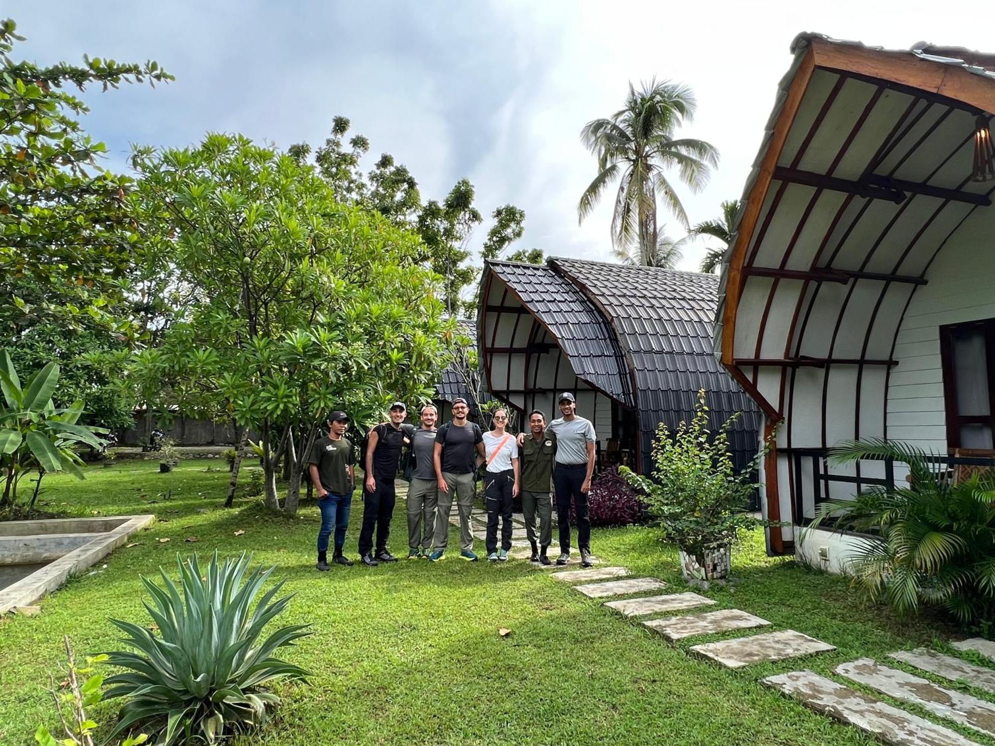 Gino'S Place - Guest House & Jungle Trekking Bukit Lawang Luaran gambar
