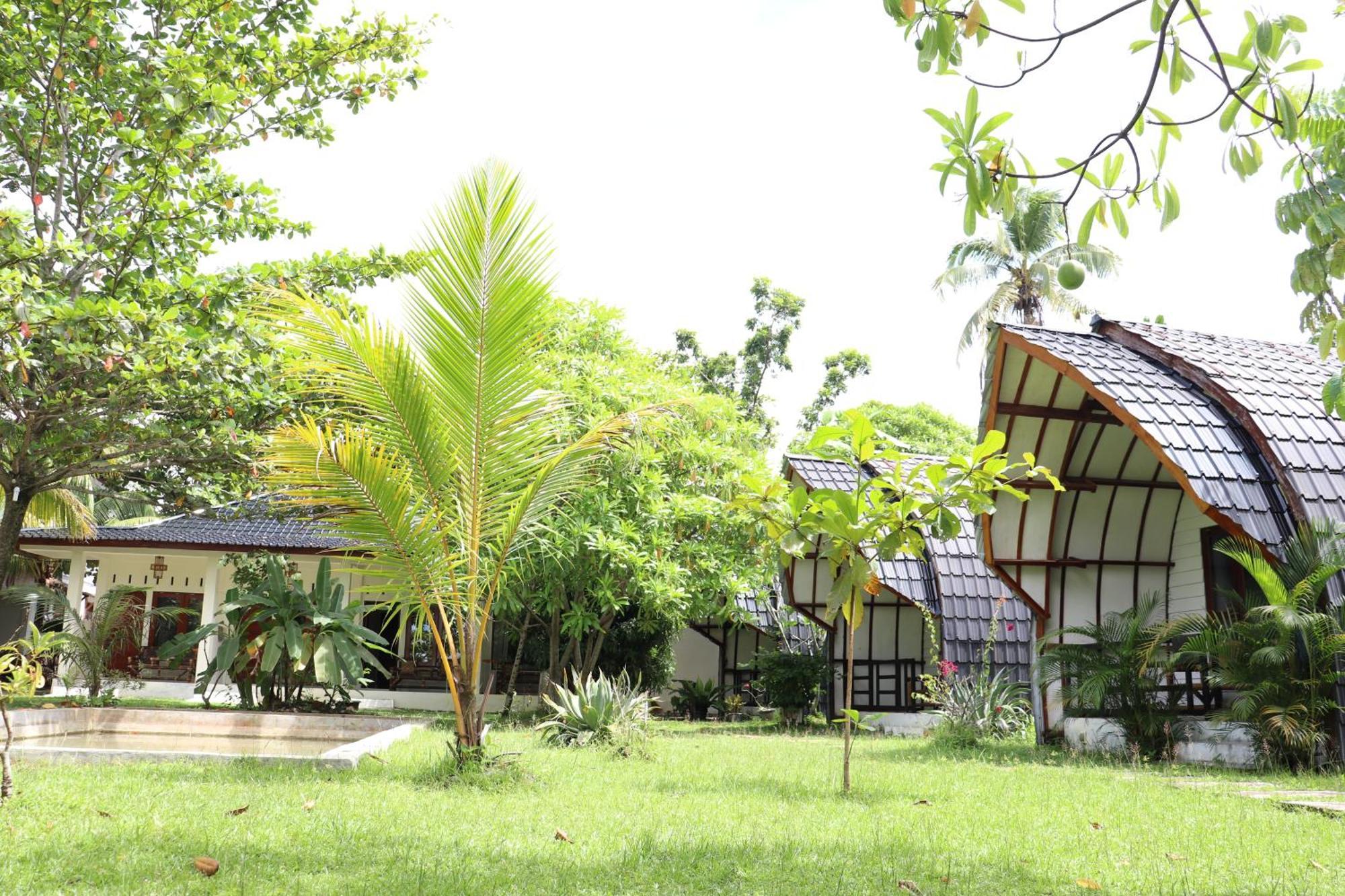 Gino'S Place - Guest House & Jungle Trekking Bukit Lawang Luaran gambar